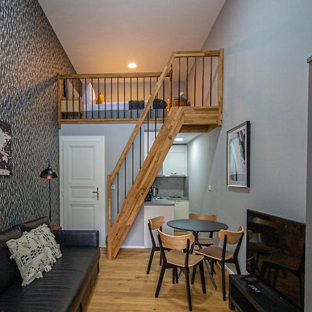 Main Train Station Apartment Close To The The Main Square! Praga Exterior foto